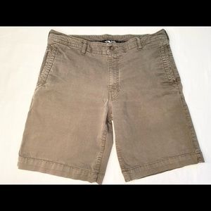 The North Face Men’s Size 36 Shorts Cargo Dark Camo Green